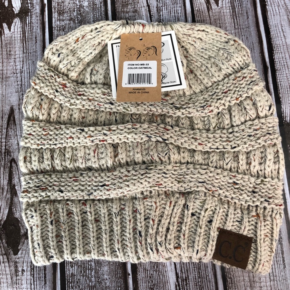 C.C Oatmeal Messy-bun, confetti print beanie New - Picture 2 of 4